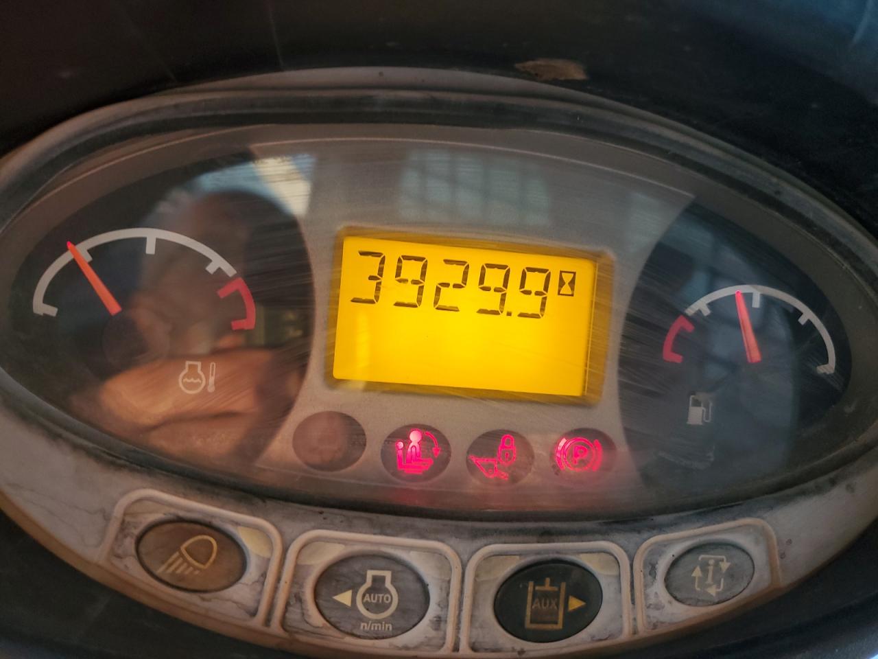 Lot #3308286155 2012 BOBCAT T750