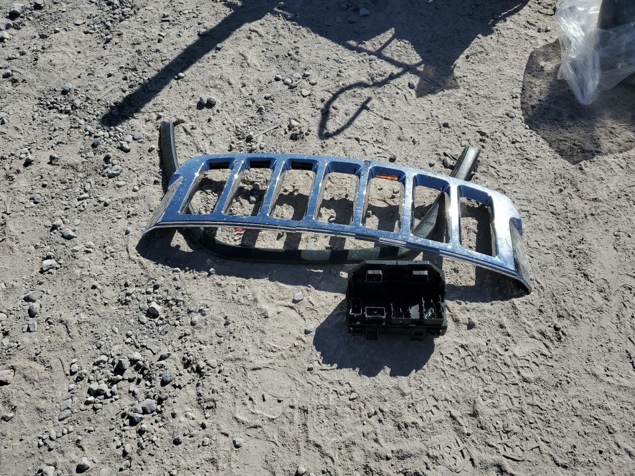 JEEP GRAND CHEROKEE LAREDO