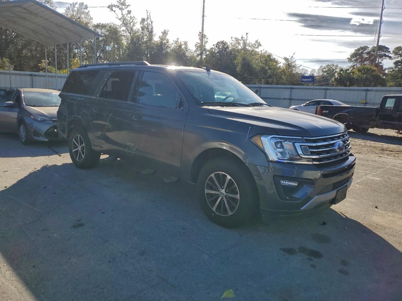 FORD EXPEDITION MAX XLT