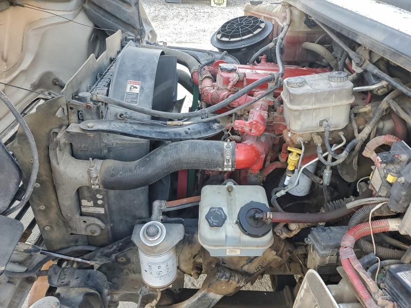 2013 FREIGHTLINER M2 106 MED #3301589642