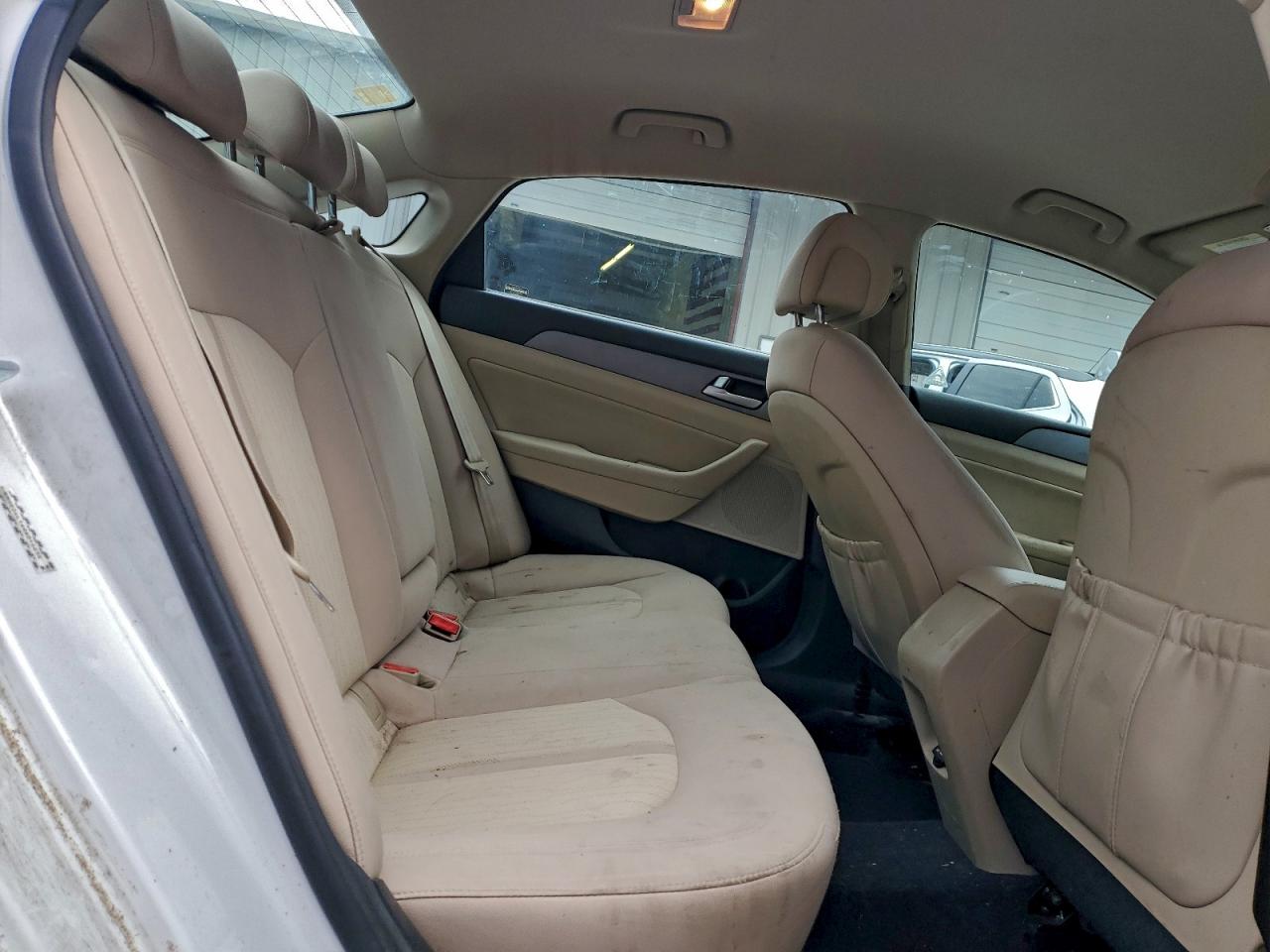 HYUNDAI SONATA HYBRID