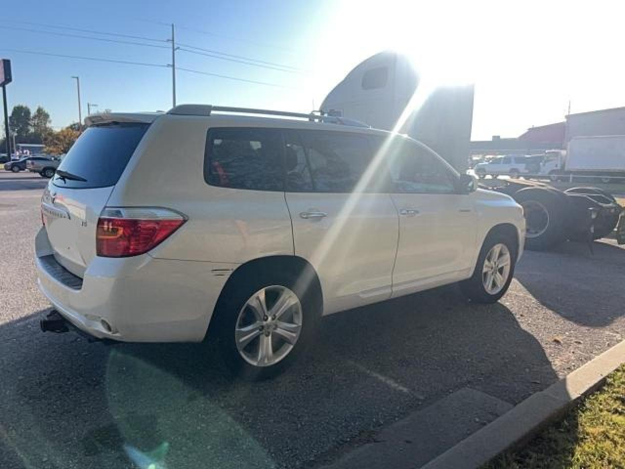 Lot #3281392008 2009 TOYOTA HIGHLANDER