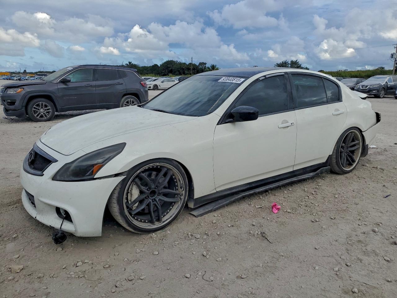 INFINITI G37 BASE
