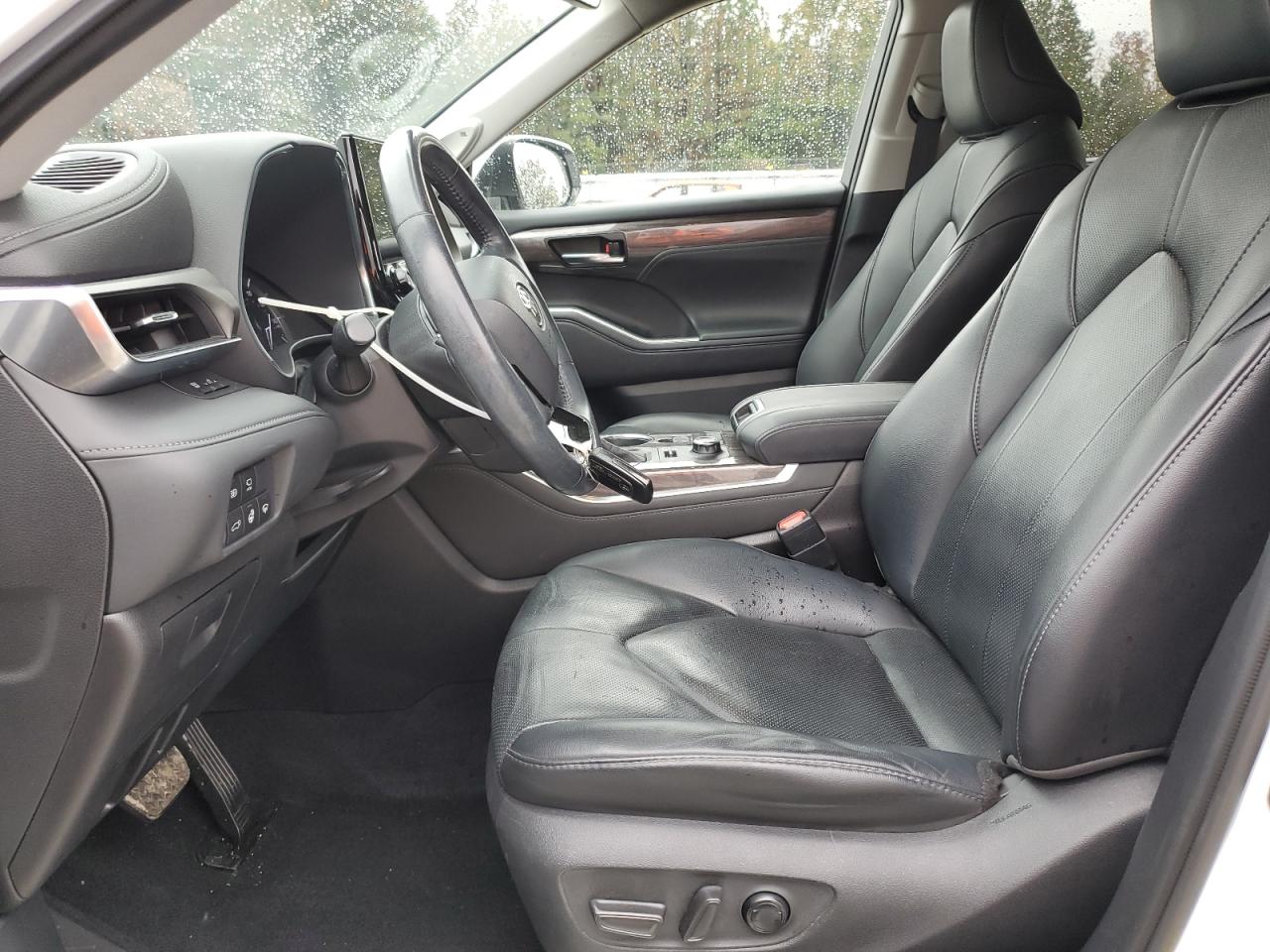 TOYOTA HIGHLANDER LIMITED