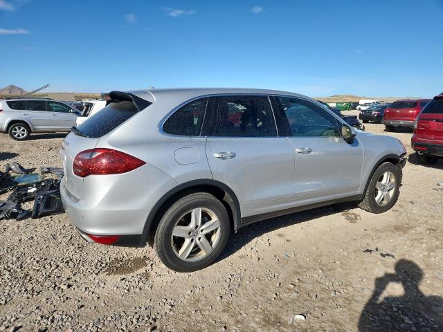 2012 PORSCHE CAYENNE S - WP1AE2A27CLA90458