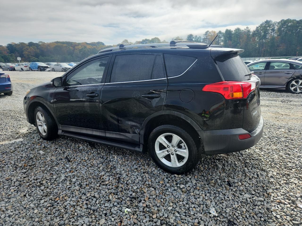 TOYOTA RAV4 XLE