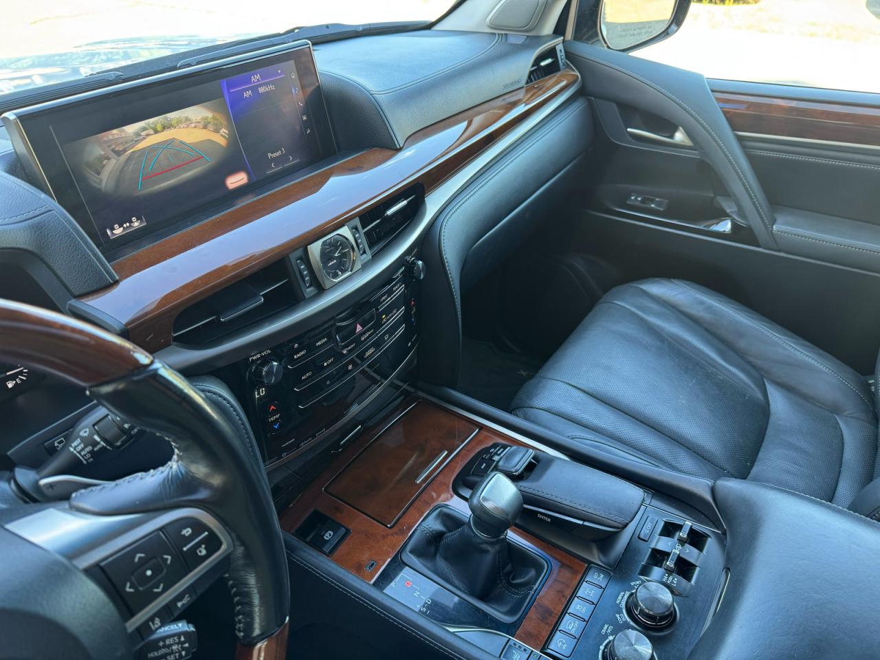 LEXUS LX 570