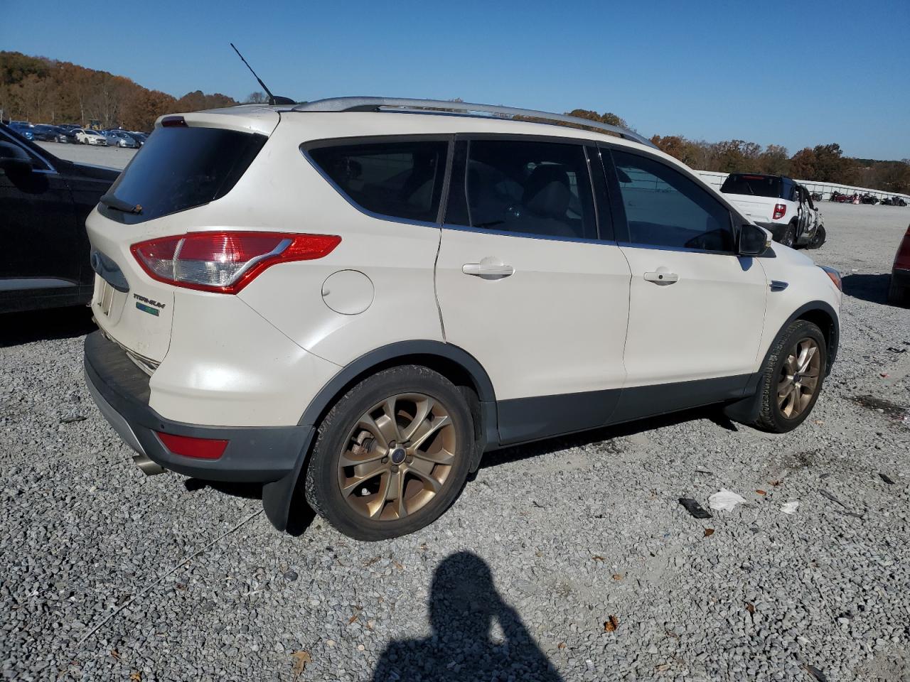 FORD ESCAPE TITANIUM