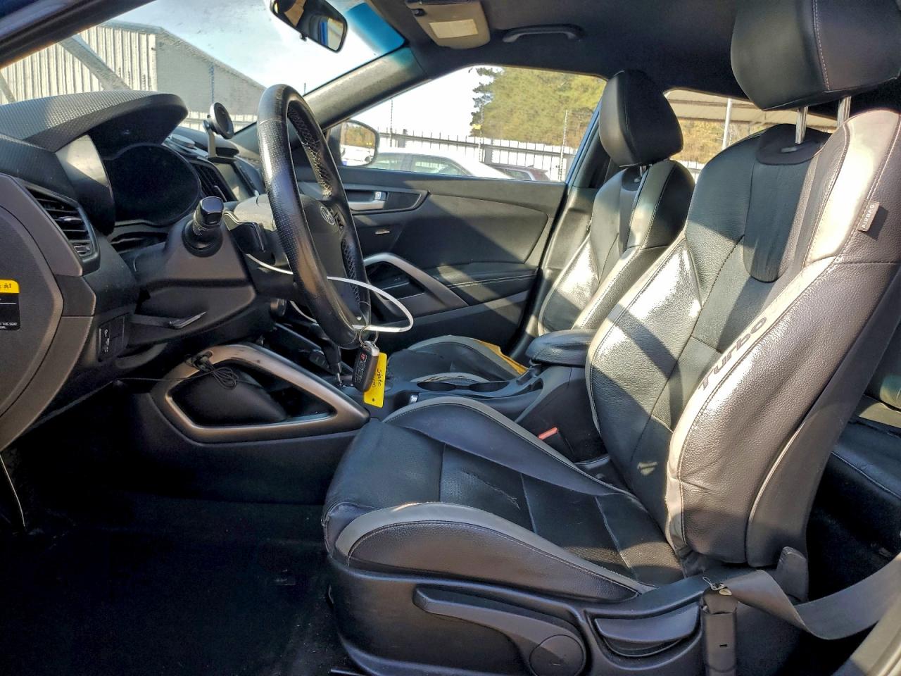 HYUNDAI VELOSTER TURBO