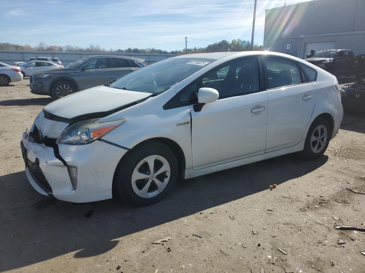 TOYOTA PRIUS