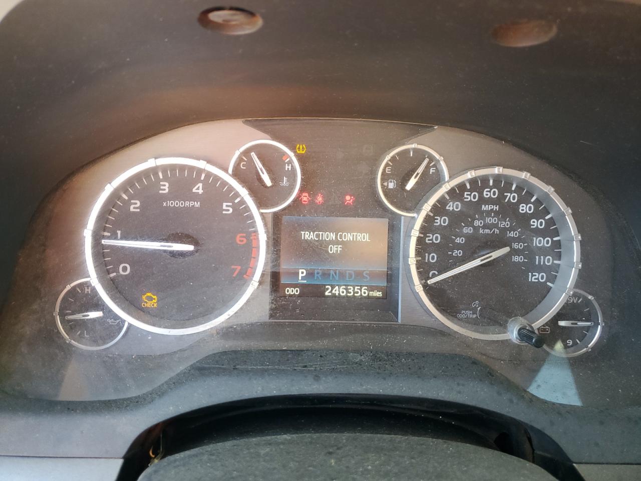 TOYOTA TUNDRA CREWMAX SR5