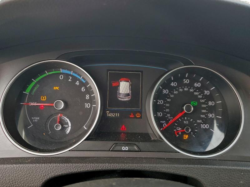 2016 VOLKSWAGEN E-GOLF SE #3304664957