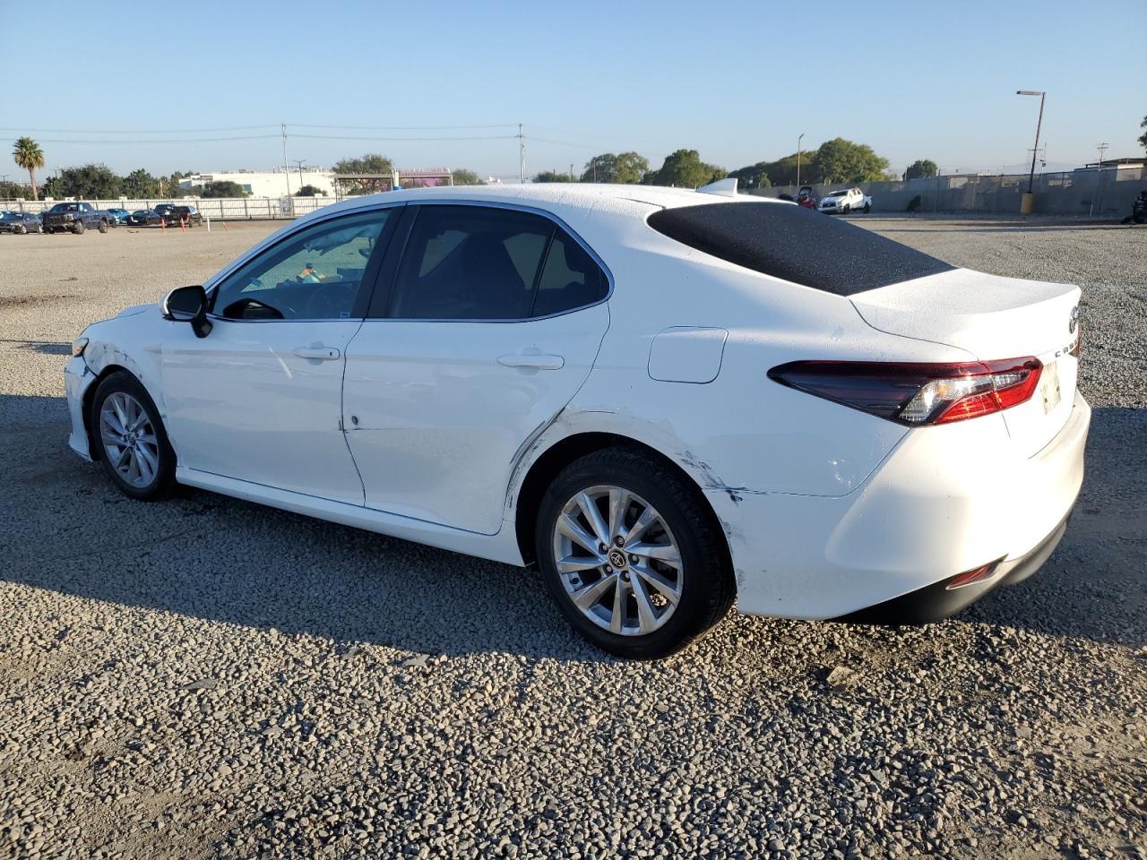 TOYOTA CAMRY LE