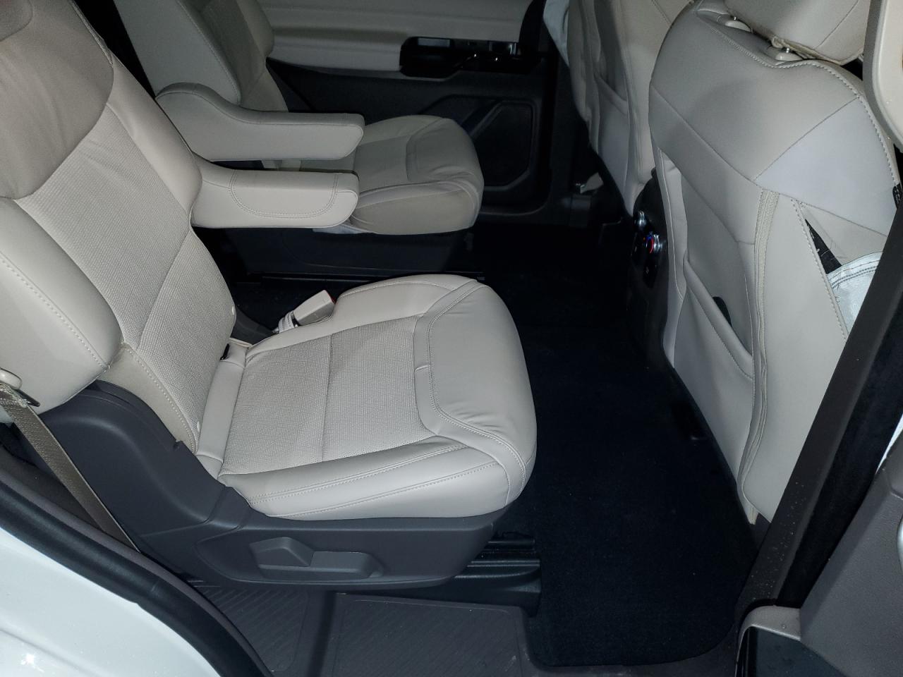 Lot #3315988116 2024 FORD EXPLORER P