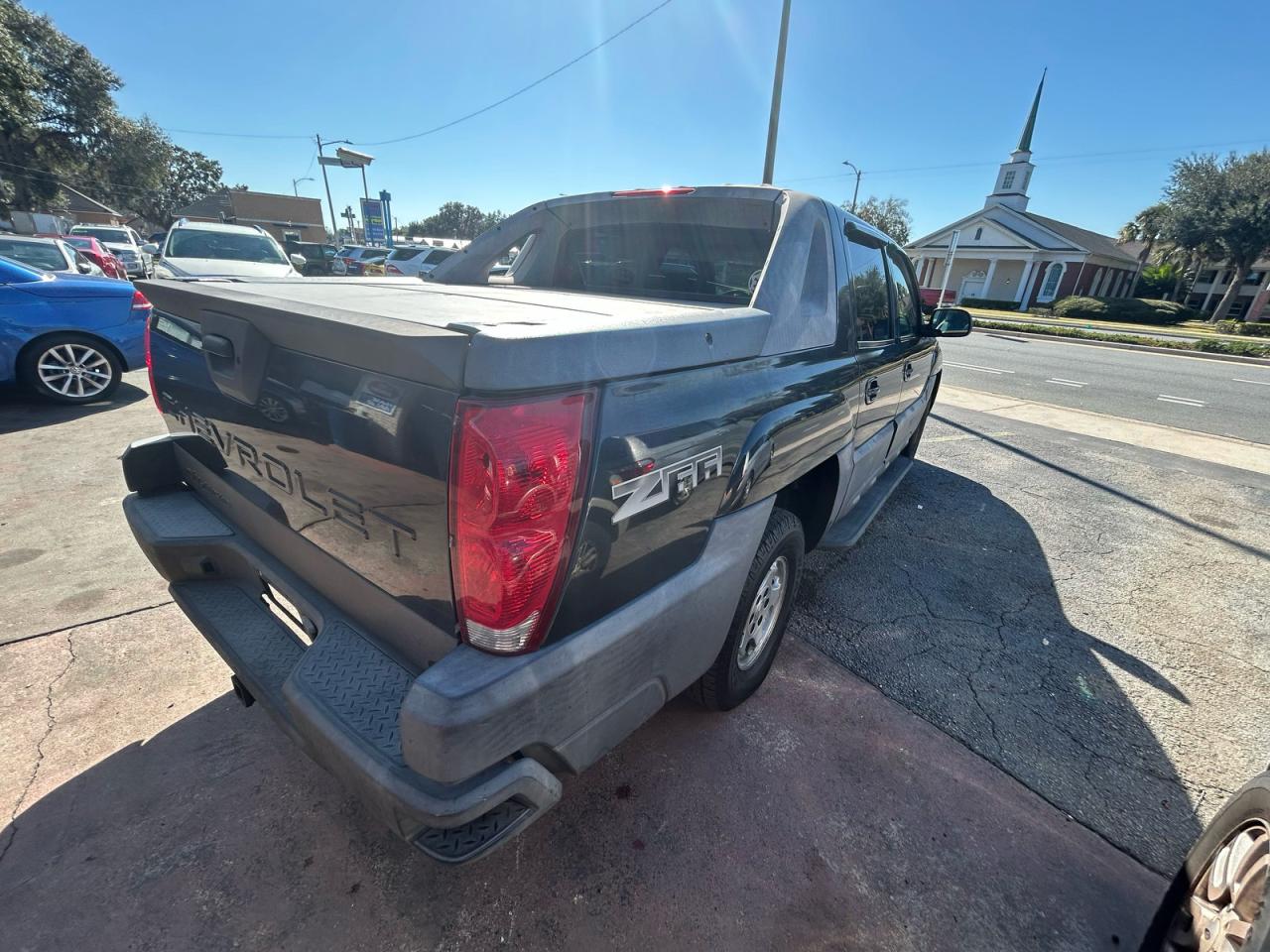 Lot #3290128268 2004 CHEVROLET AVALANCHE