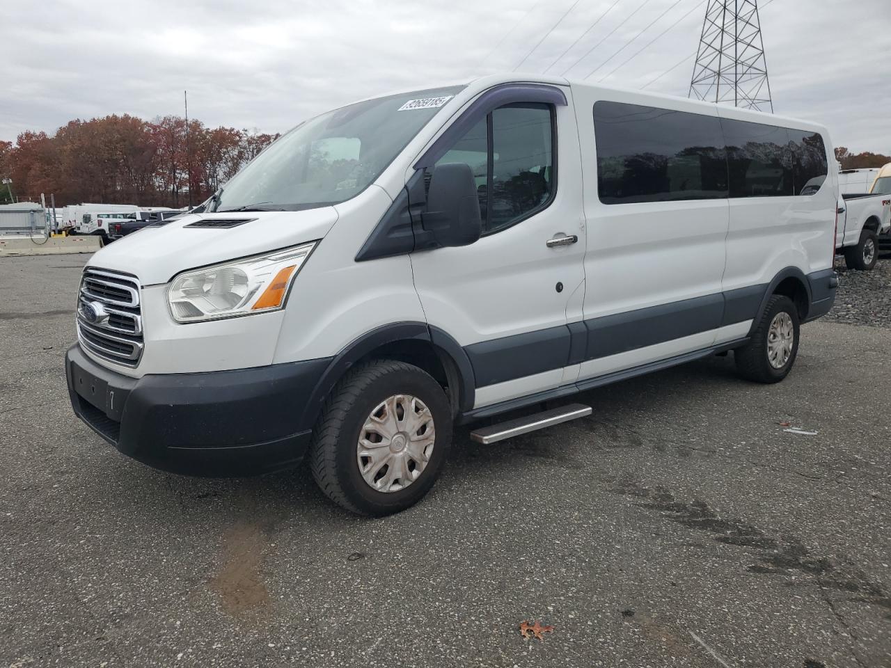 Lot #3311502231 2017 FORD TRANSIT