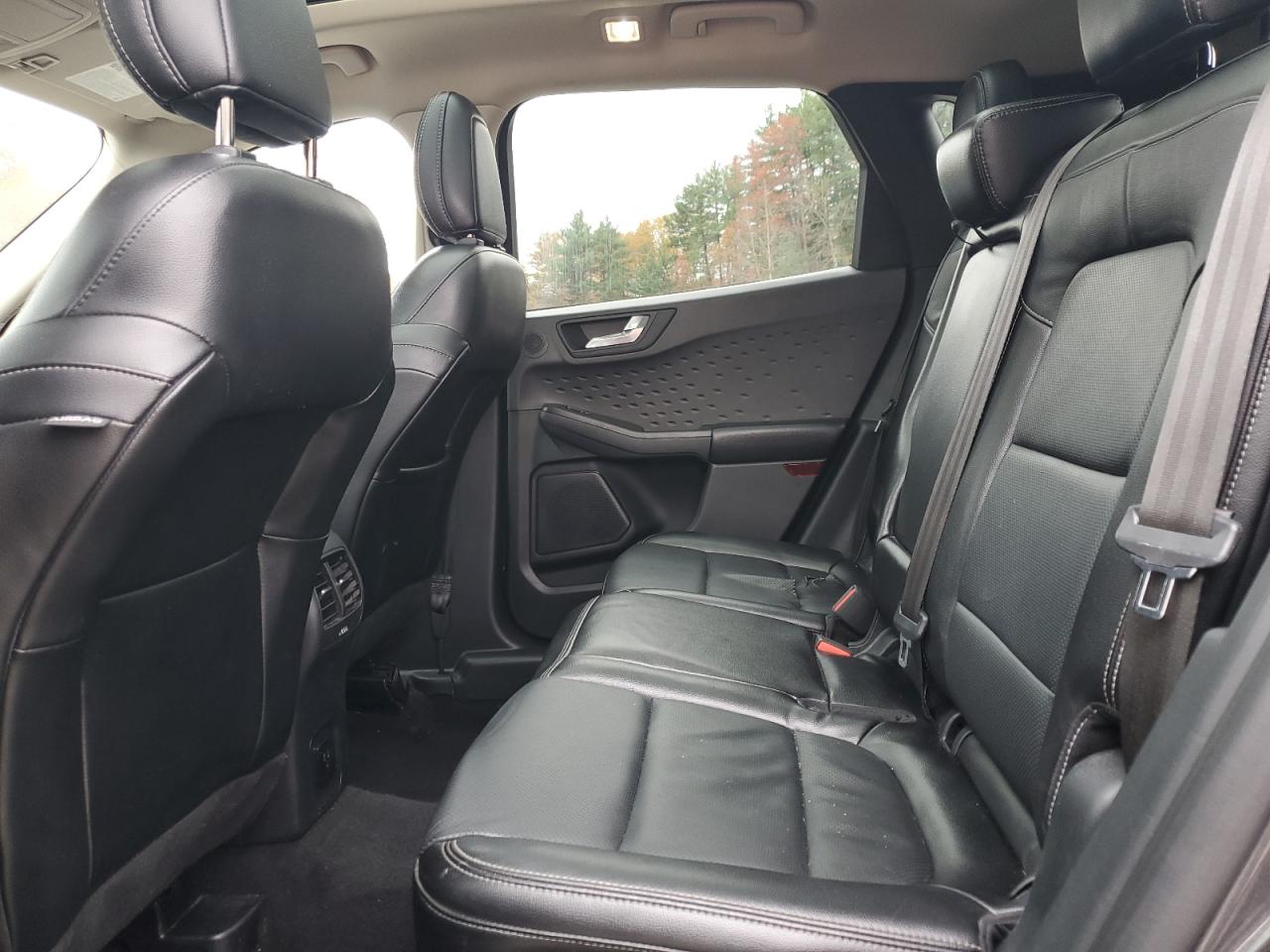 FORD ESCAPE TITANIUM