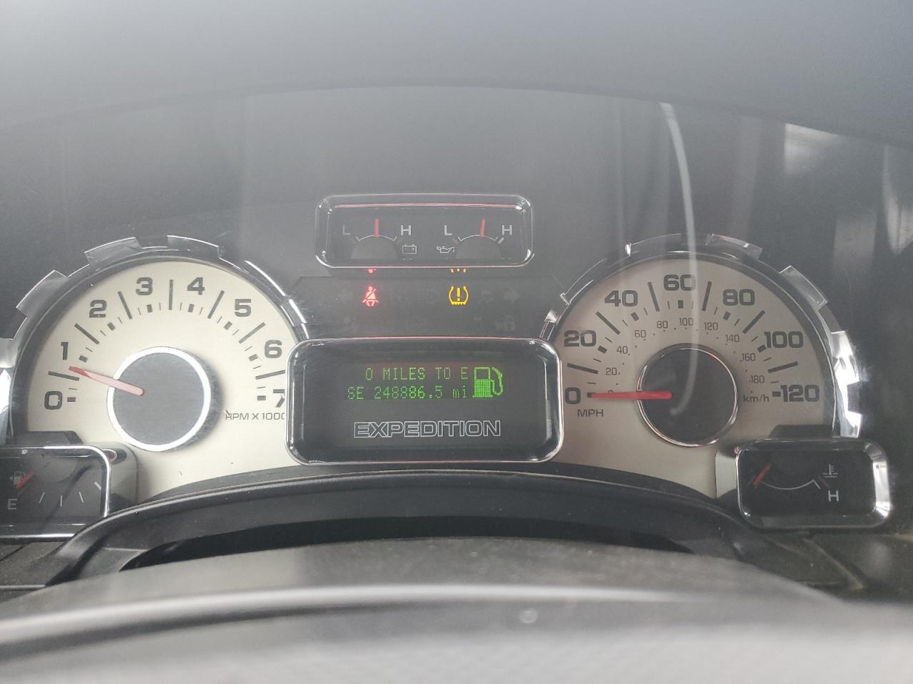 FORD EXPEDITION LIMITED