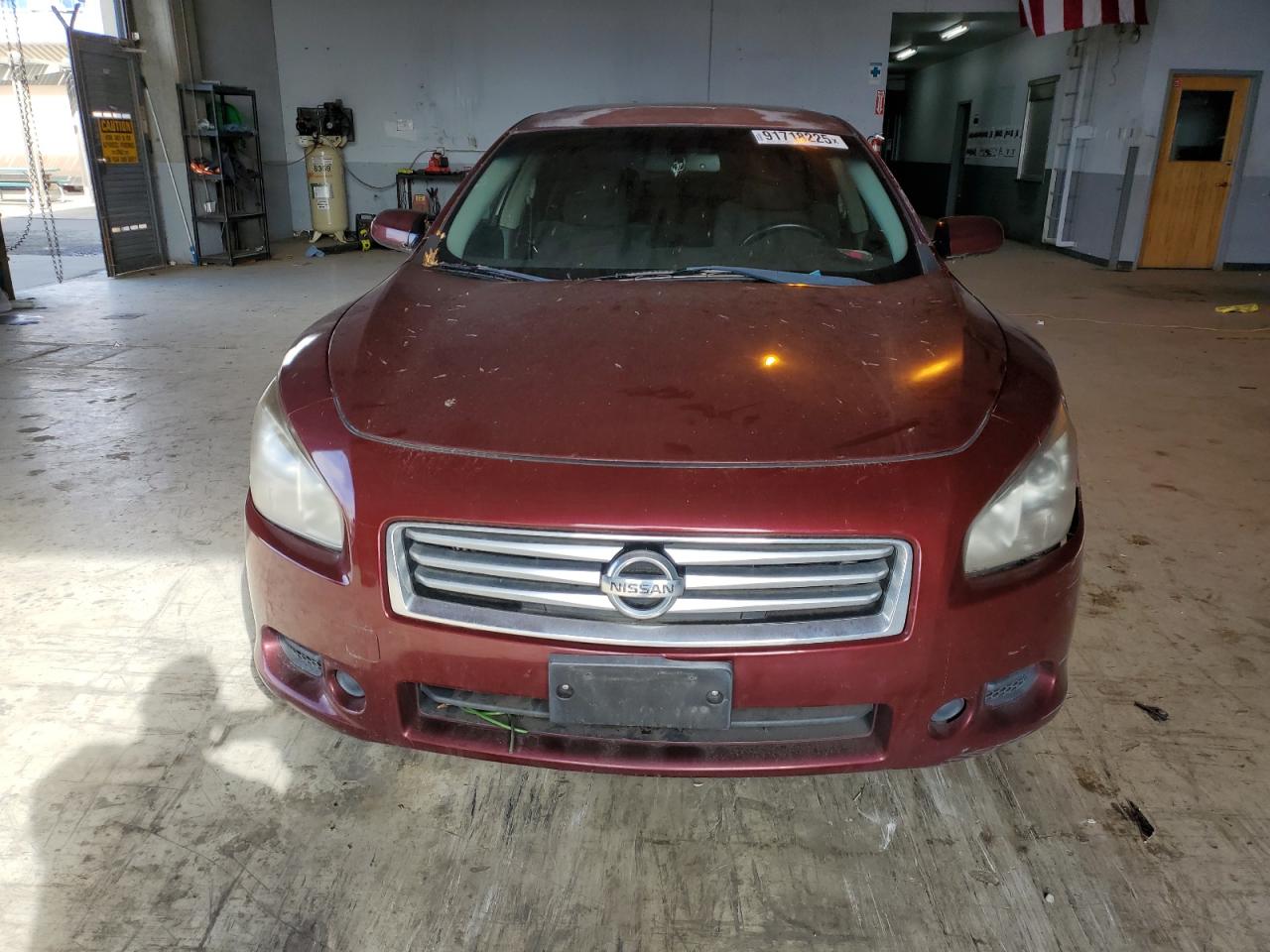 NISSAN MAXIMA S