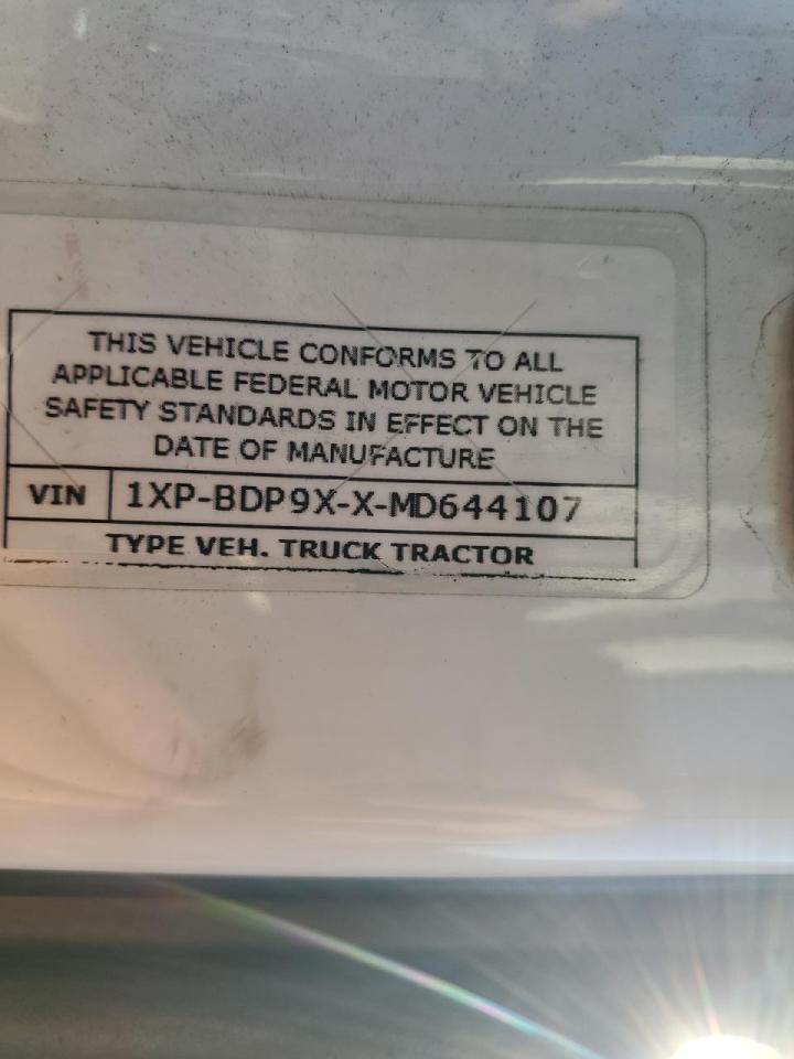 Lot #3283782413 2021 PETERBILT TRACTOR 579