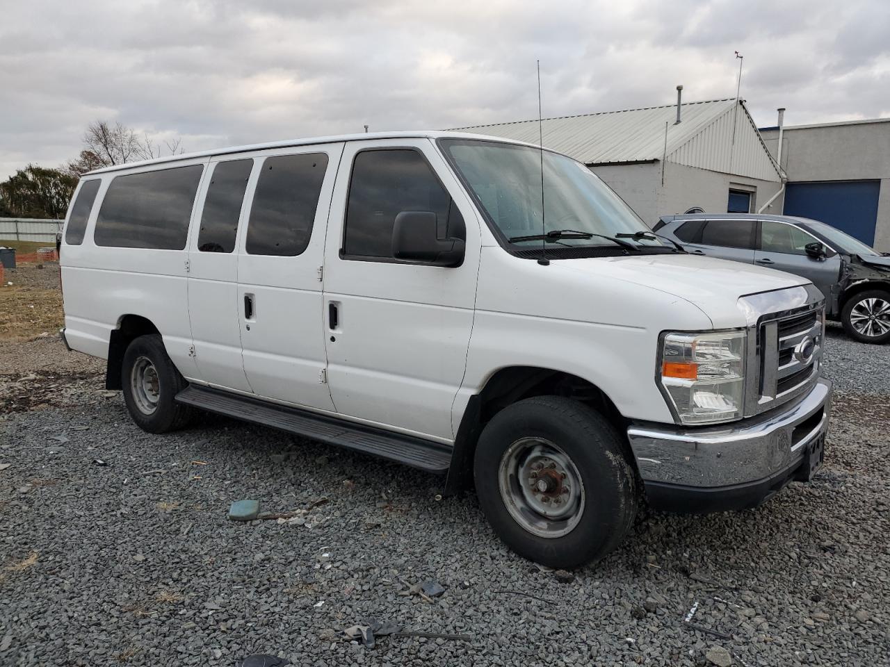 FORD ECONOLINE E350 SUPER DUTY WAGON