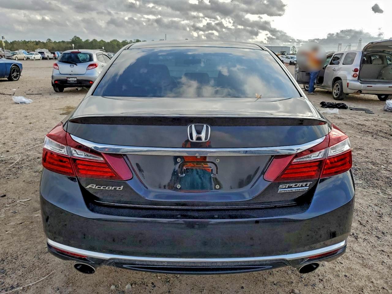 Lot #3318021414 2017 HONDA ACCORD SPO