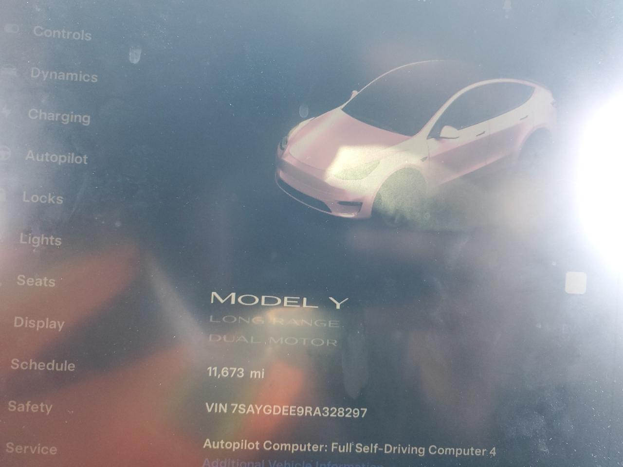 TESLA MODEL Y