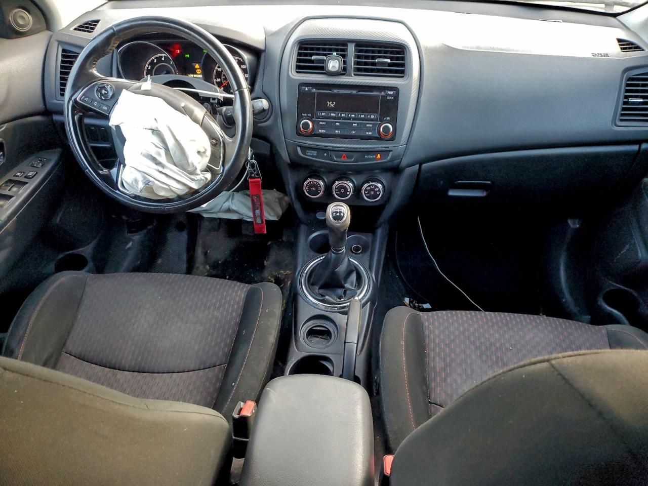 MITSUBISHI OUTLANDER ES