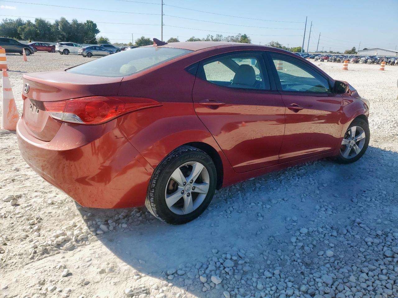 HYUNDAI ELANTRA GLS