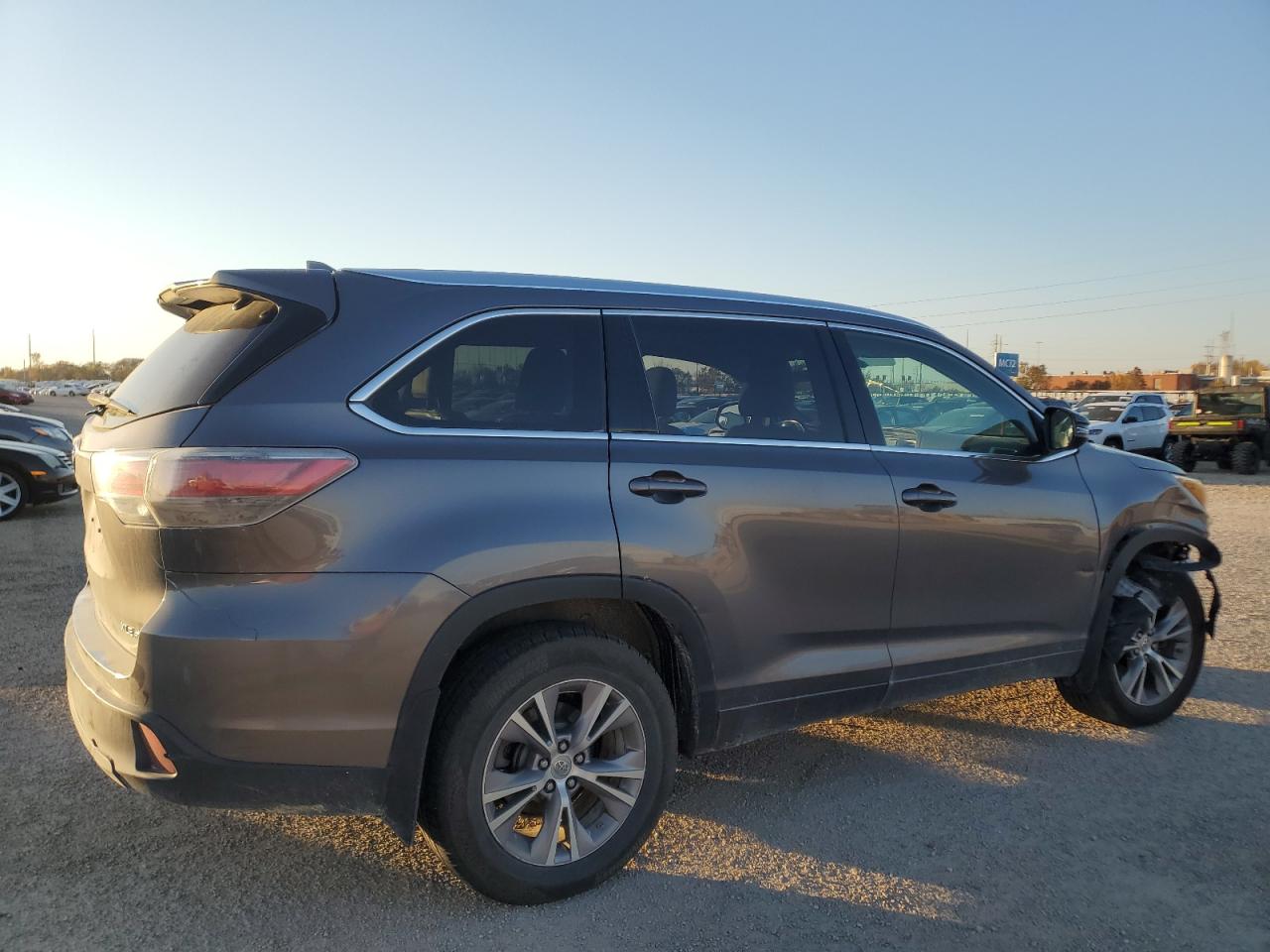 TOYOTA HIGHLANDER XLE