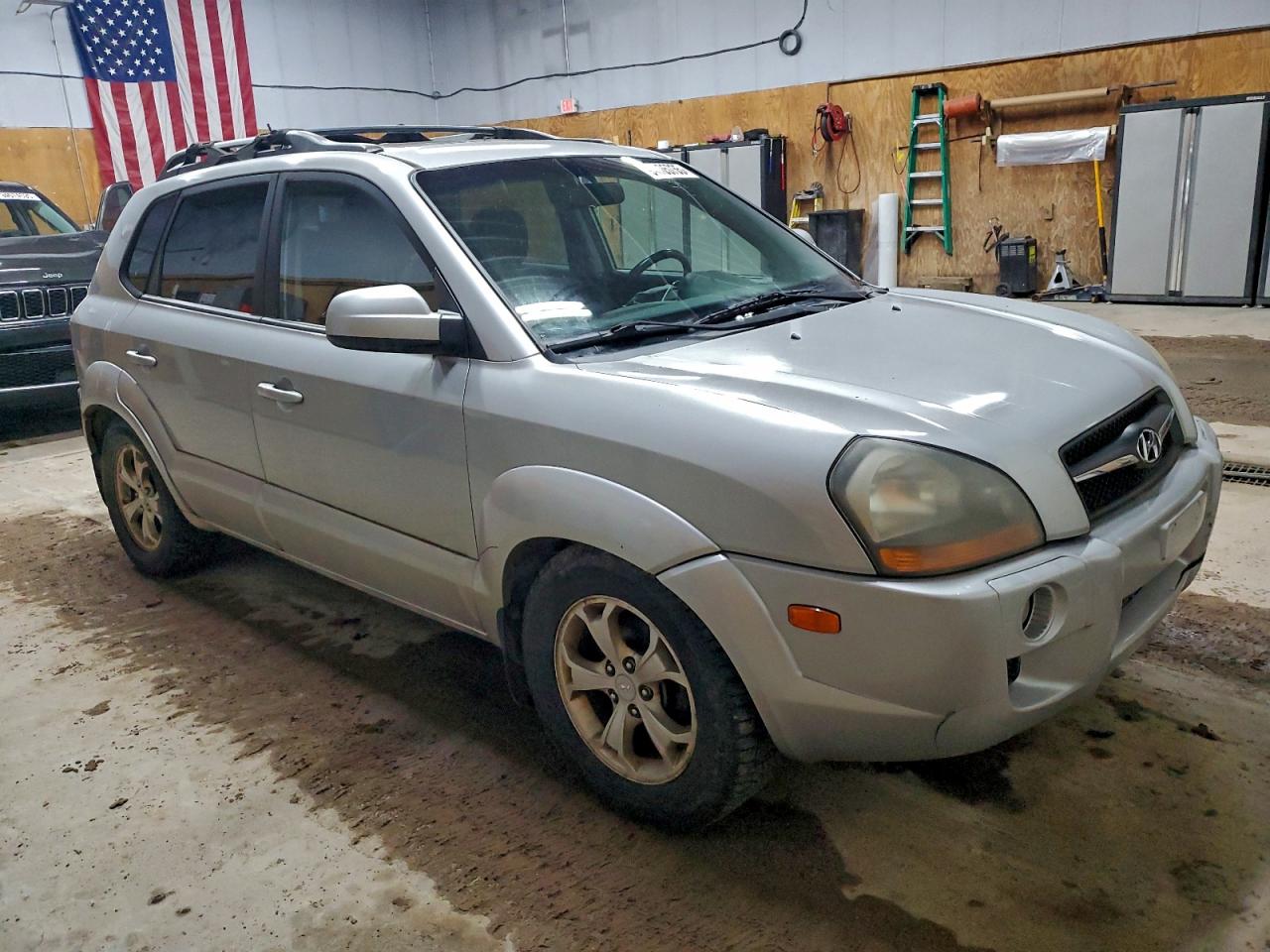 Lot #3308310153 2009 HYUNDAI TUCSON SE