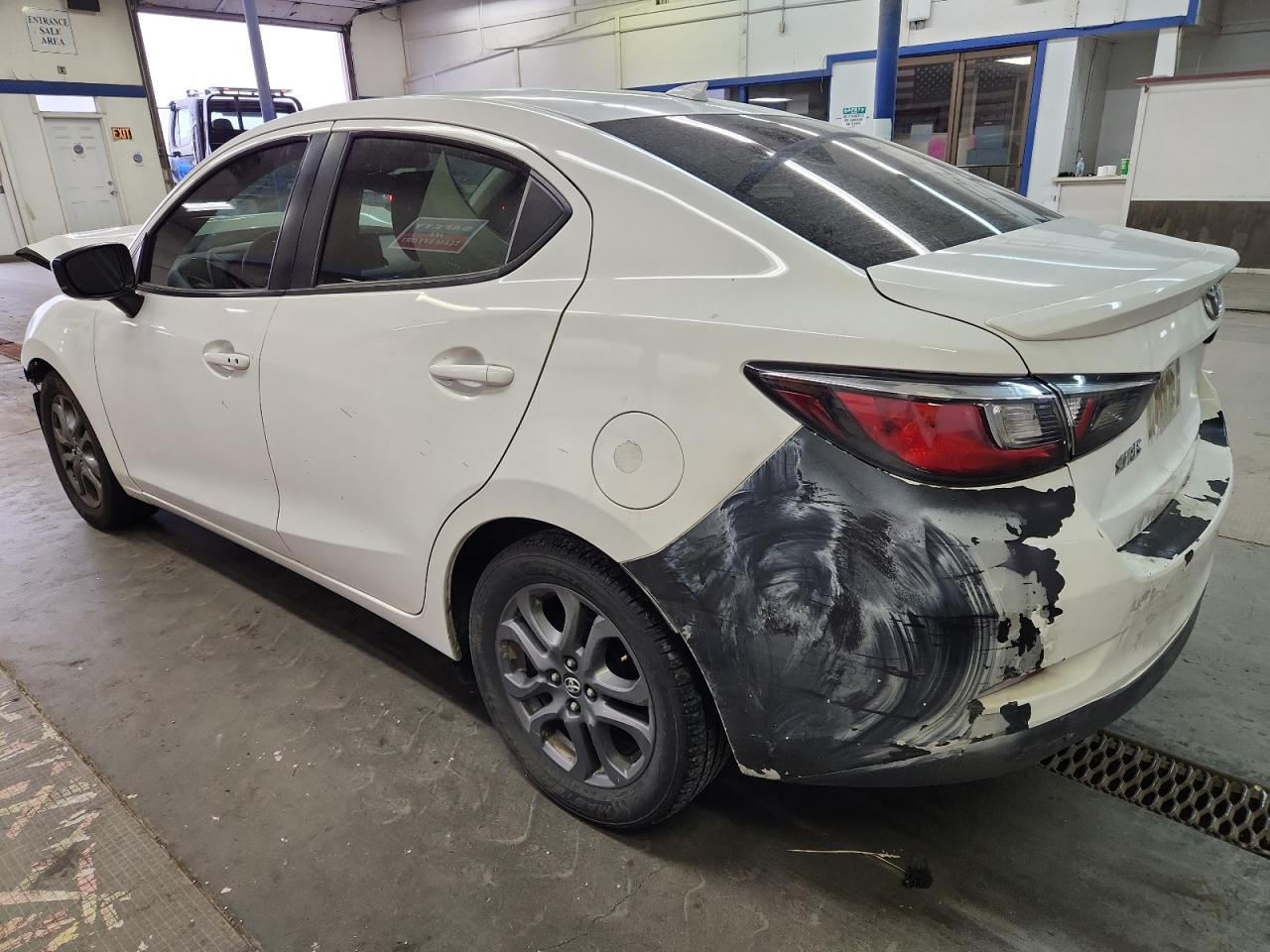 Lot #3317083980 2019 TOYOTA YARIS L