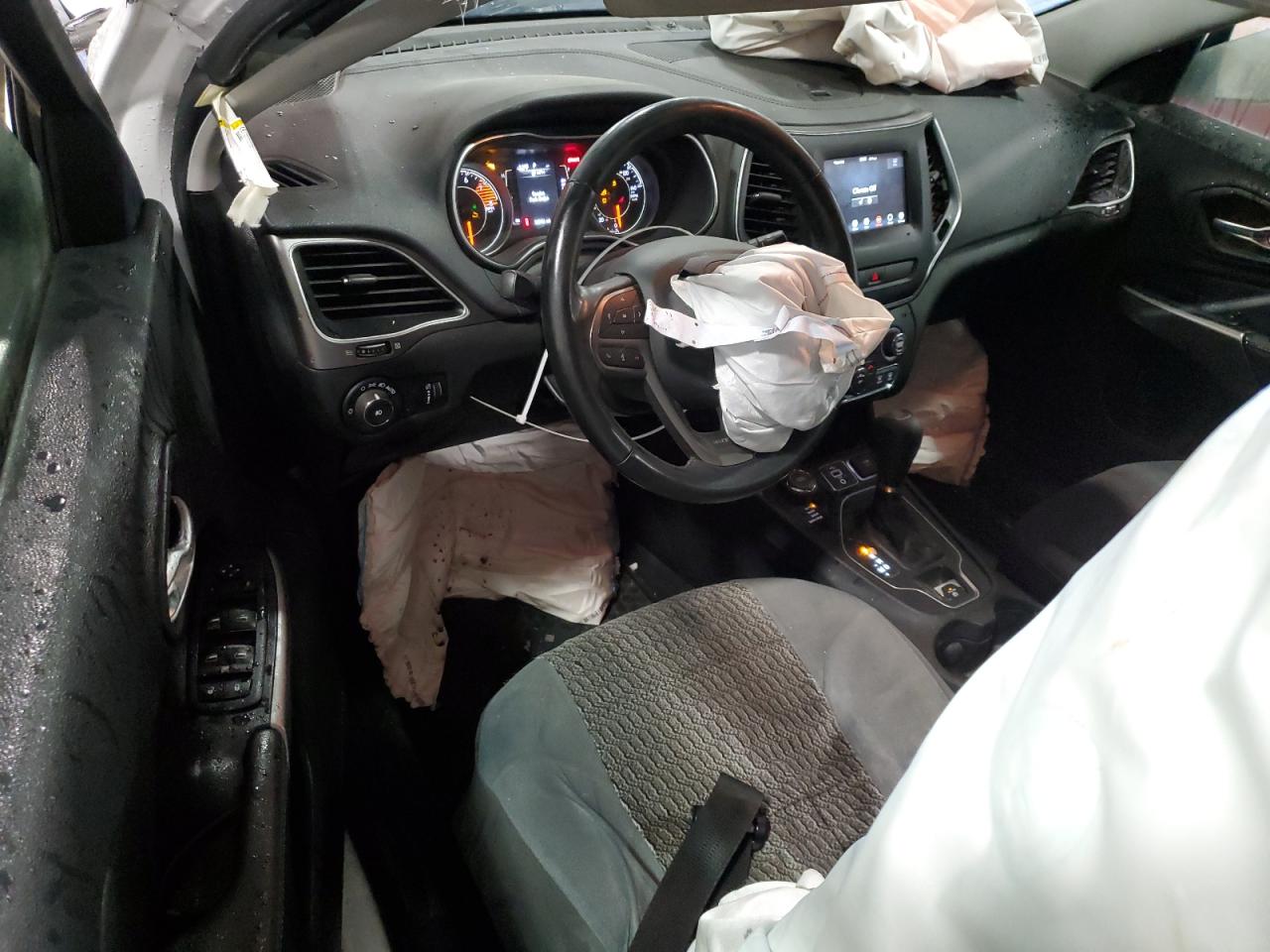 JEEP GRAND CHEROKEE LATITUDE