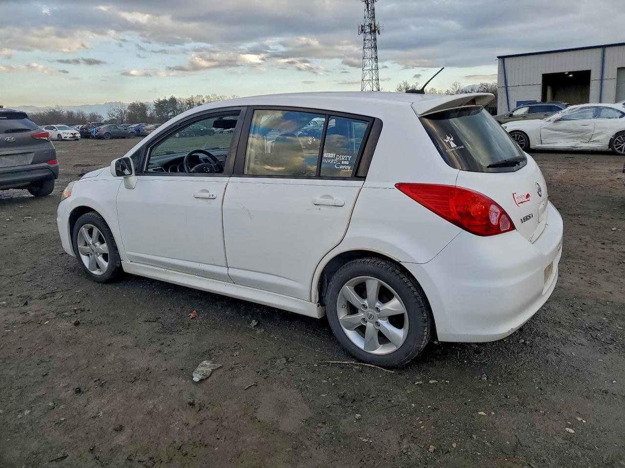 NISSAN VERSA S