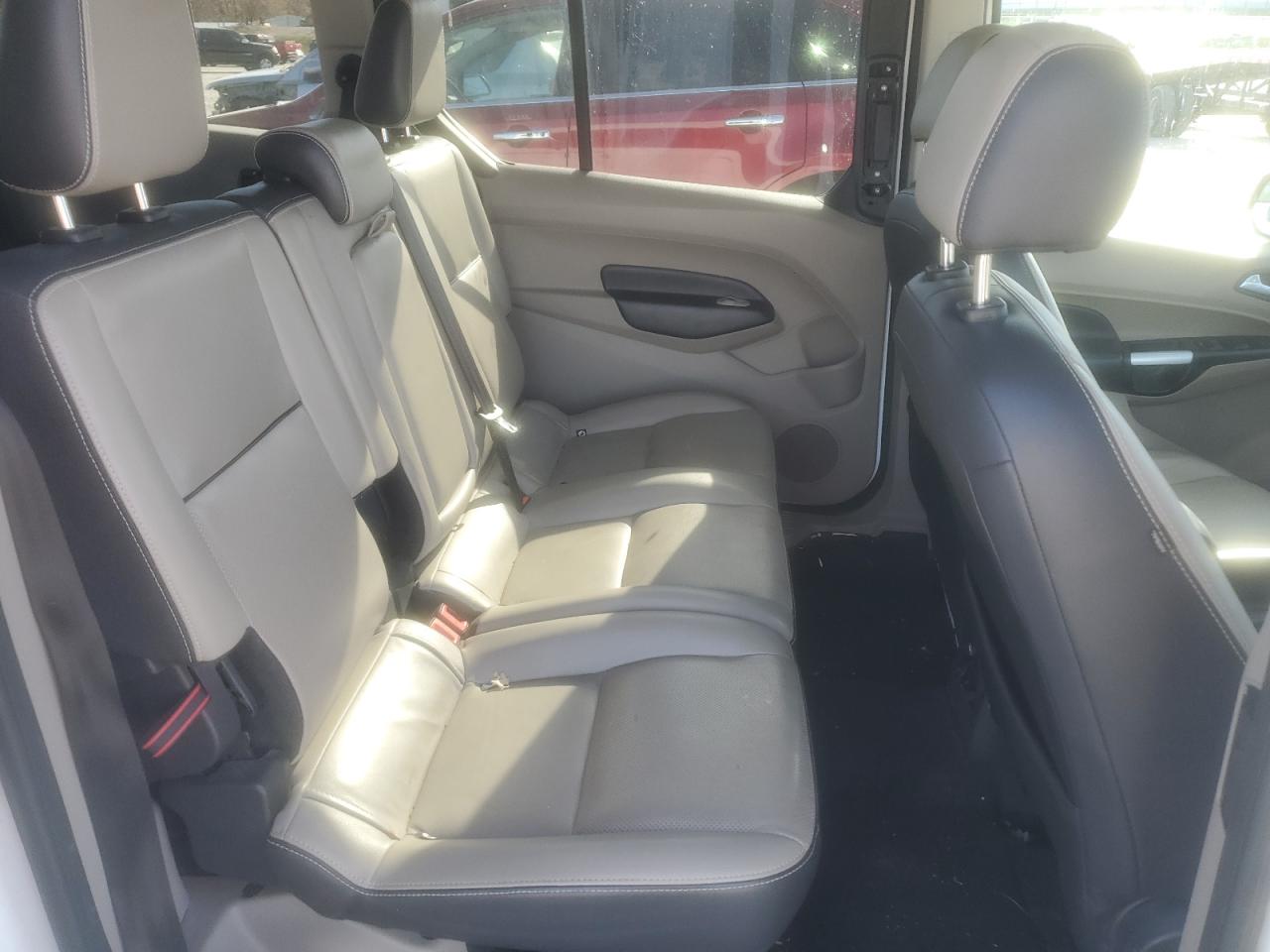 FORD TRANSIT CONNECT TITANIUM