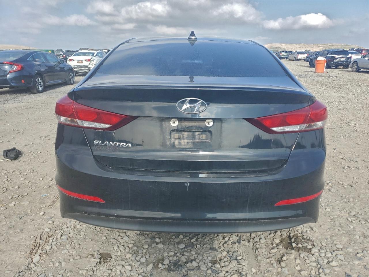 HYUNDAI ELANTRA SEL