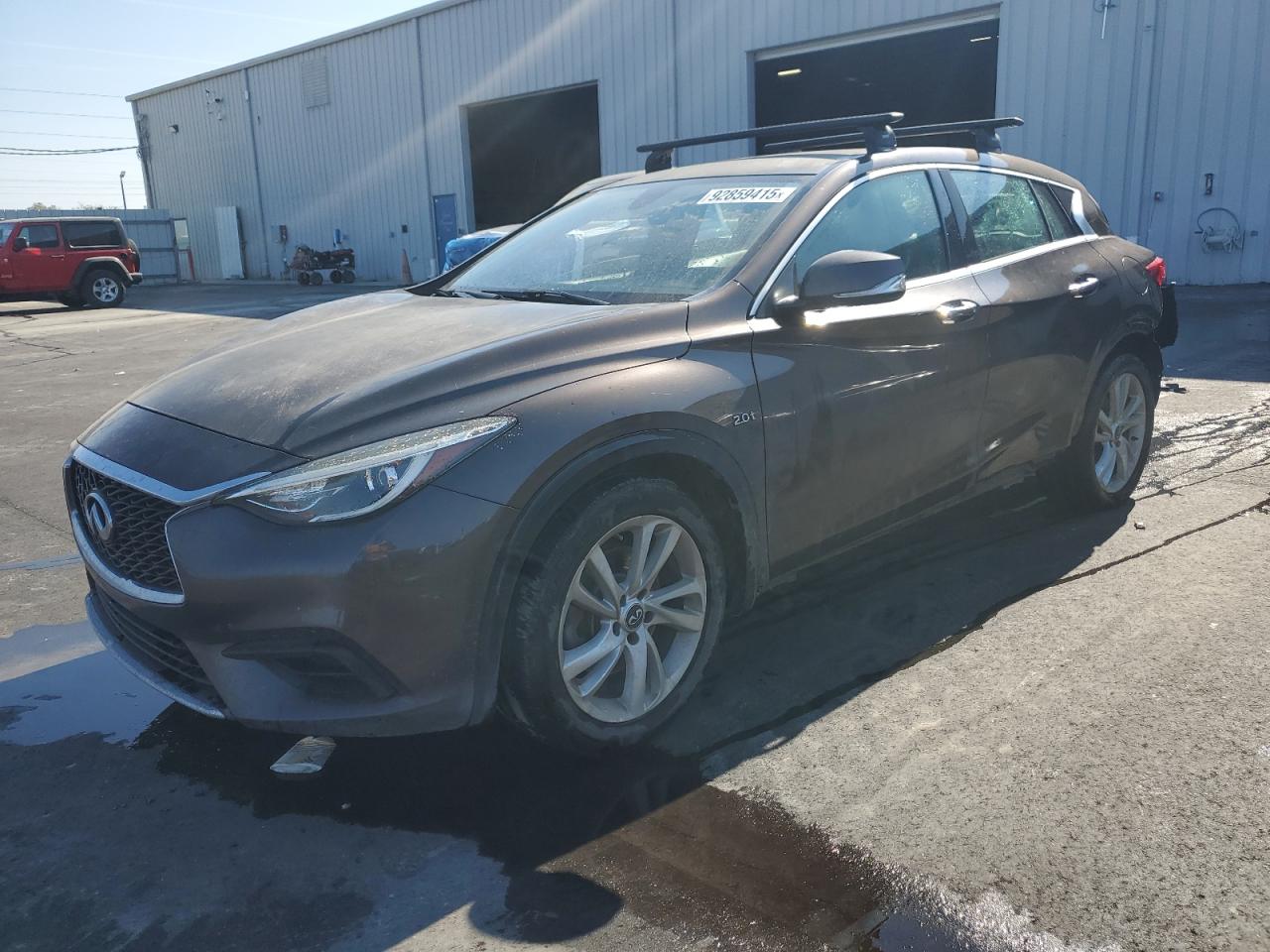 INFINITI QX30 BASE