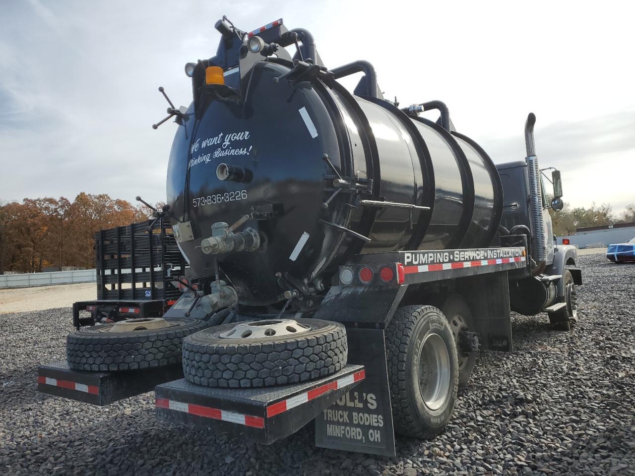 Lot #3318926940 2000 VOLVO VOLVO GL