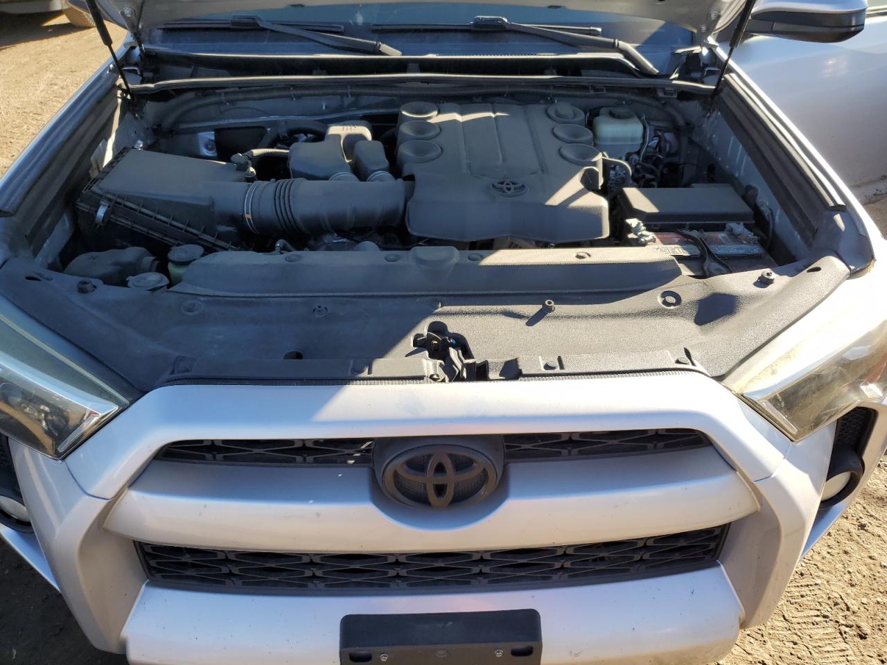 TOYOTA 4RUNNER SR5/SR5 PREMIUM