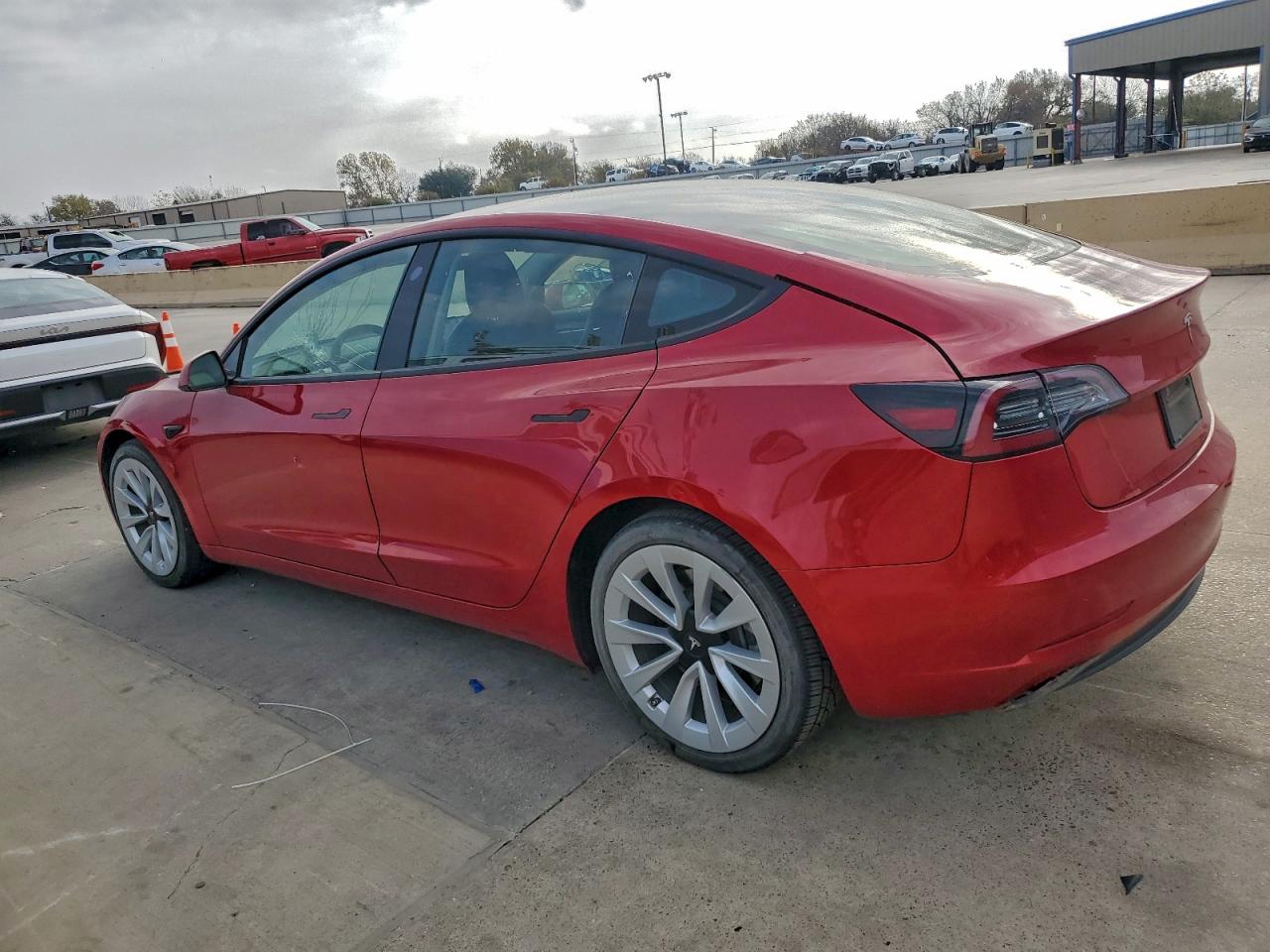 Lot #3303670943 2022 TESLA MODEL 3