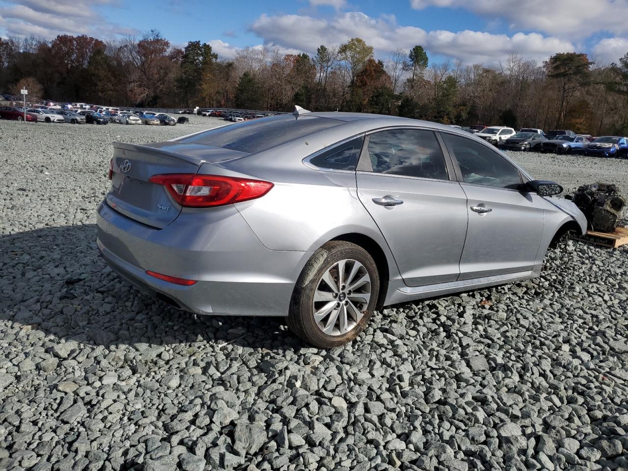 HYUNDAI SONATA SPORT