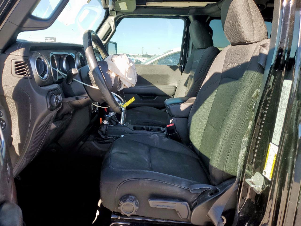 JEEP WRANGLER SAHARA