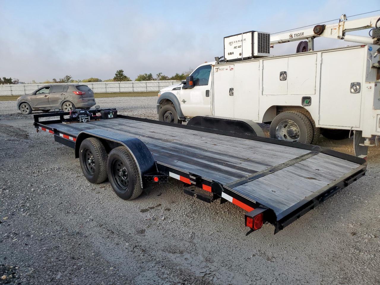 Lot #3283906369 2025 EAST TEXAS LONG UNKNOWN