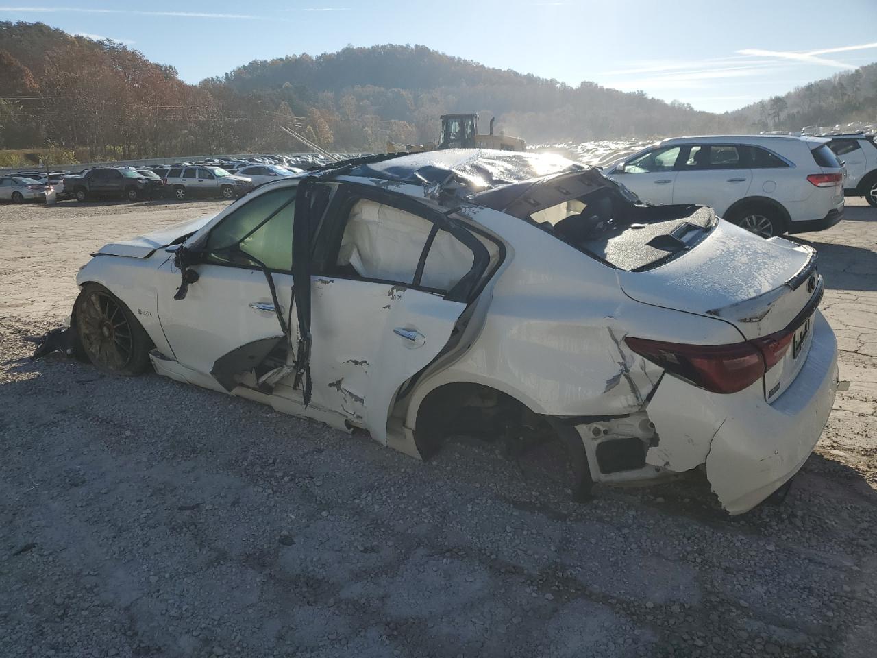 INFINITI Q50 RED SPORT 400