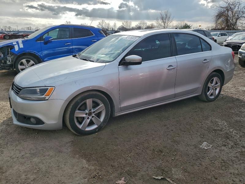 Global Auto Auctions: 2014 VOLKSWAGEN JETTA TDI