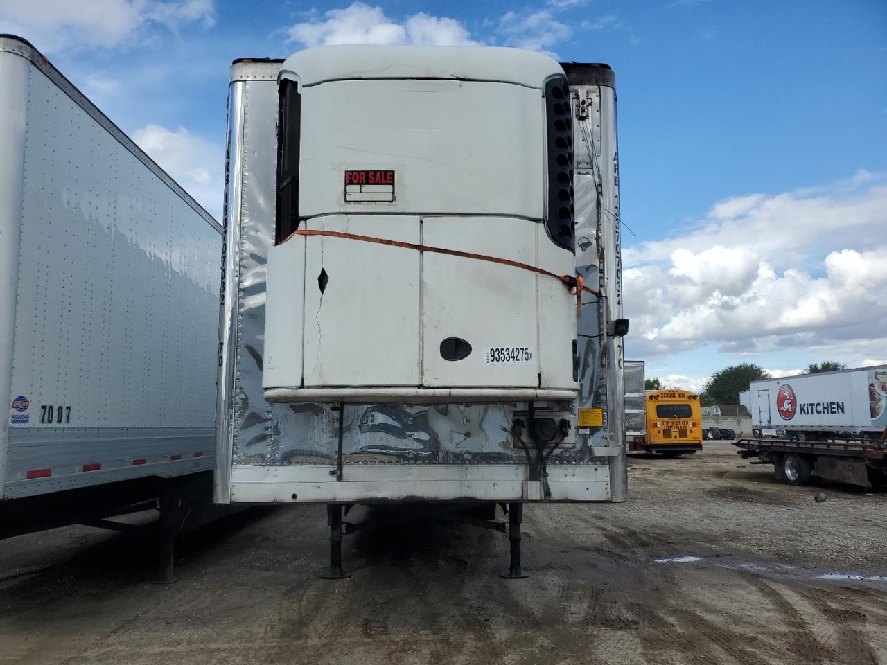 Lot #3302930615 2006 UTILITY VS2RA