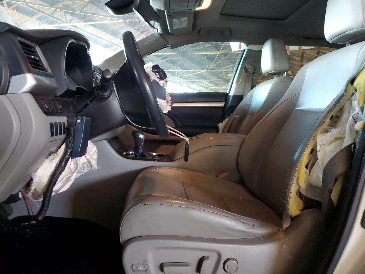 TOYOTA HIGHLANDER SE