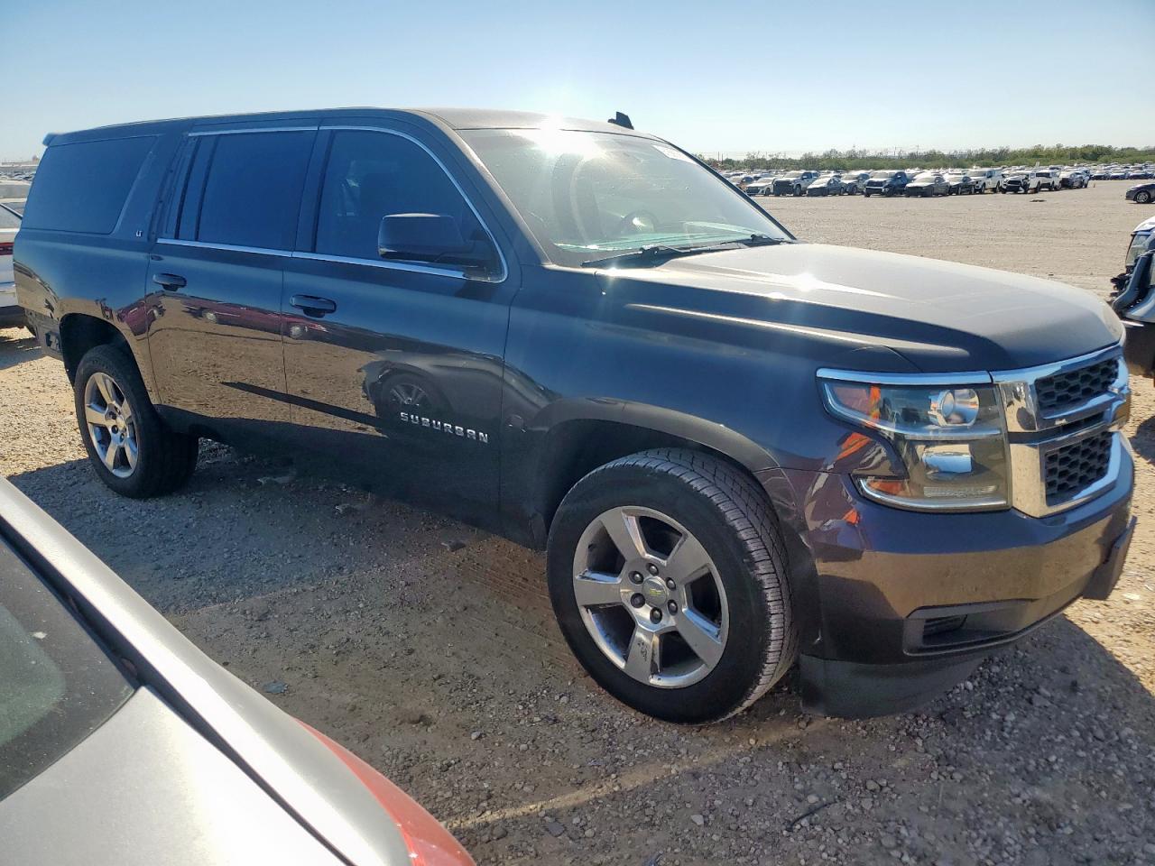 CHEVROLET SUBURBAN C1500 LT