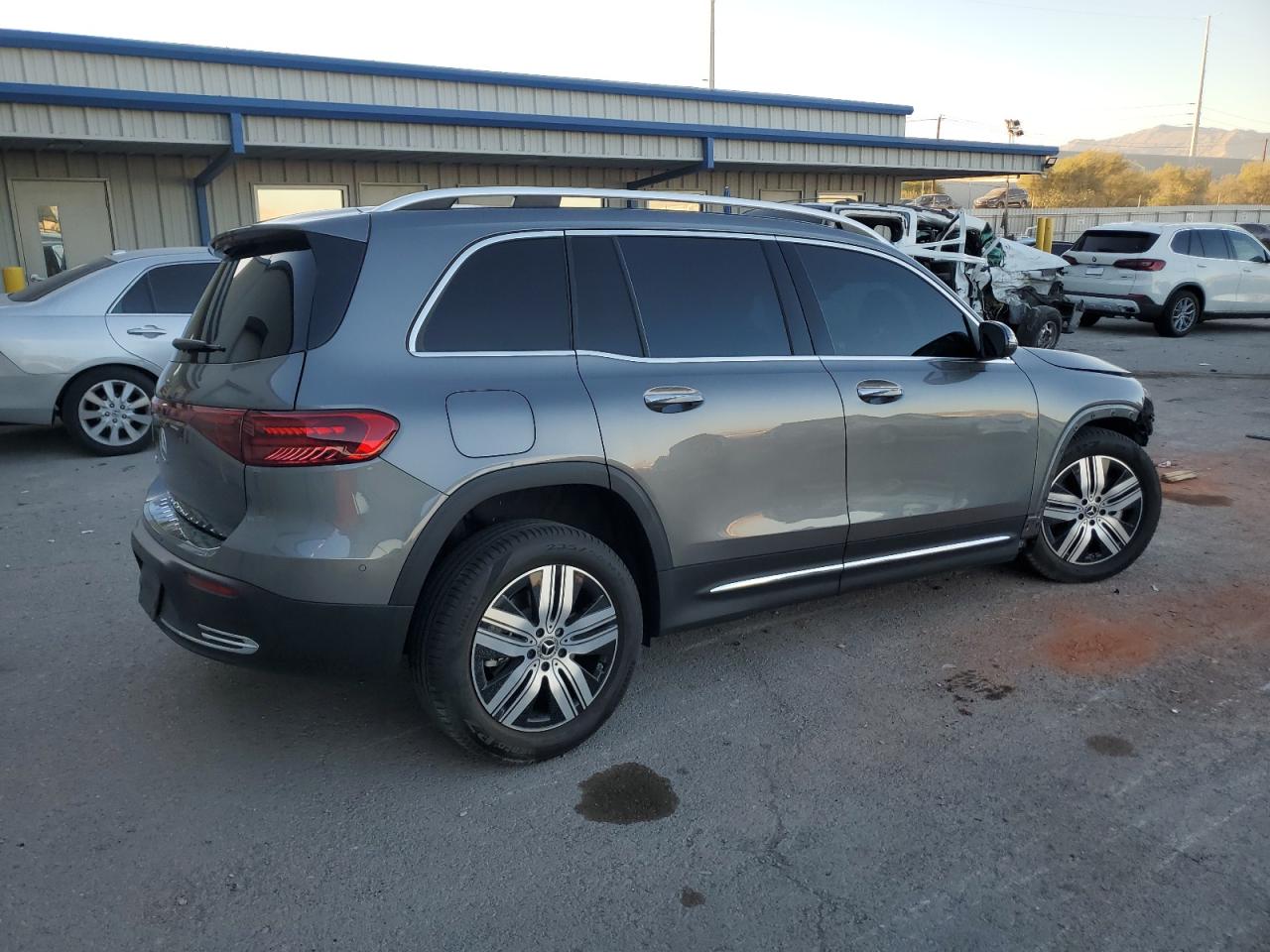 MERCEDES-BENZ EQB 250+