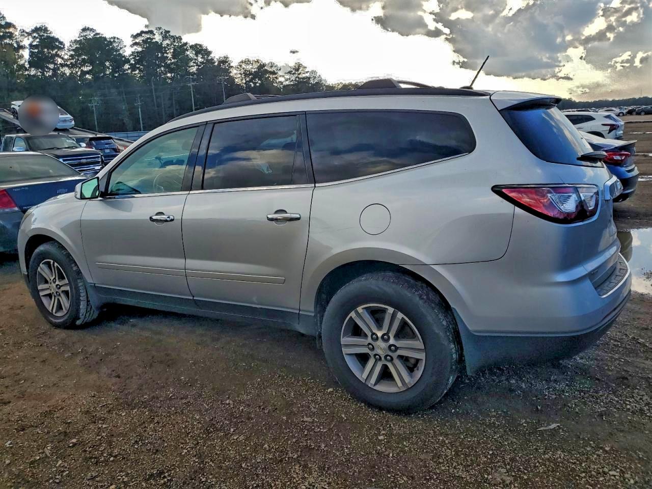 CHEVROLET TRAVERSE LT